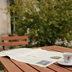 Bed & Breakfast Gorska Roza 3*