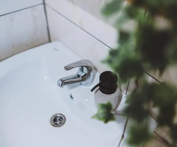 Gorska Roza ベッド・アンド・ブレックファスト 3*